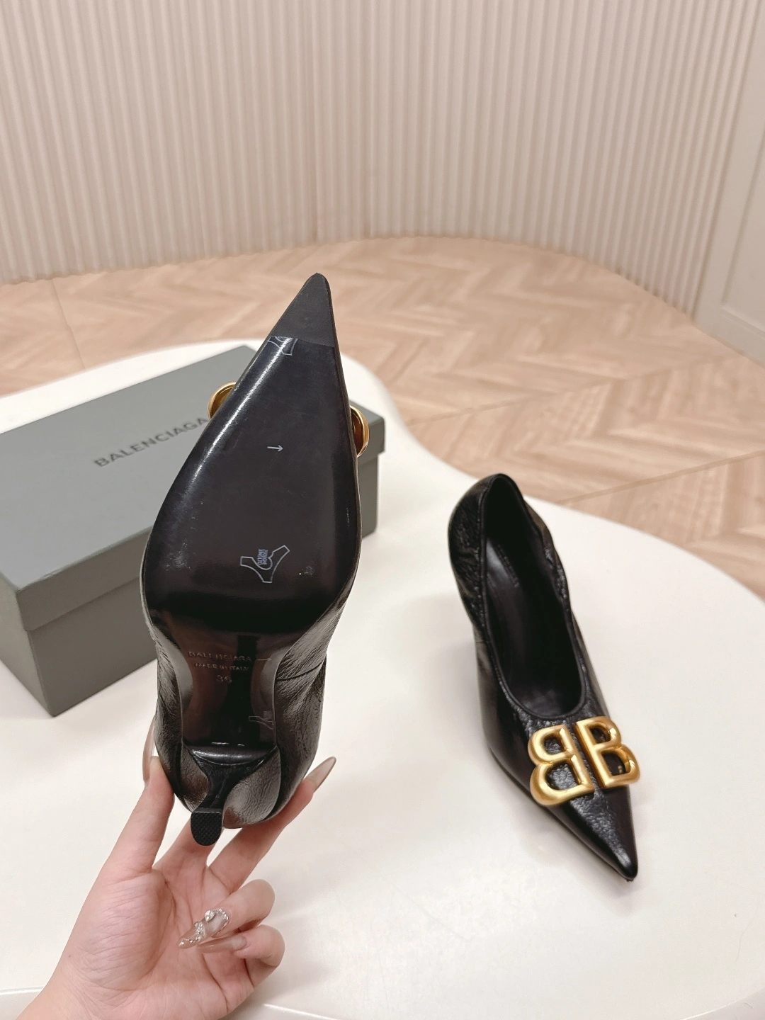 COCO-- 218593i161 818862WBD4T1080 Heel height：8.5CM cowhide sheepskin item:E-X158E1424W